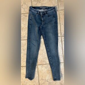 American Eagle Hi-Rise Jeggings. Size 4